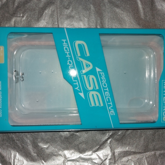 iPhone XR Case Clear/Pink. Thin. New - Picture 3 of 3